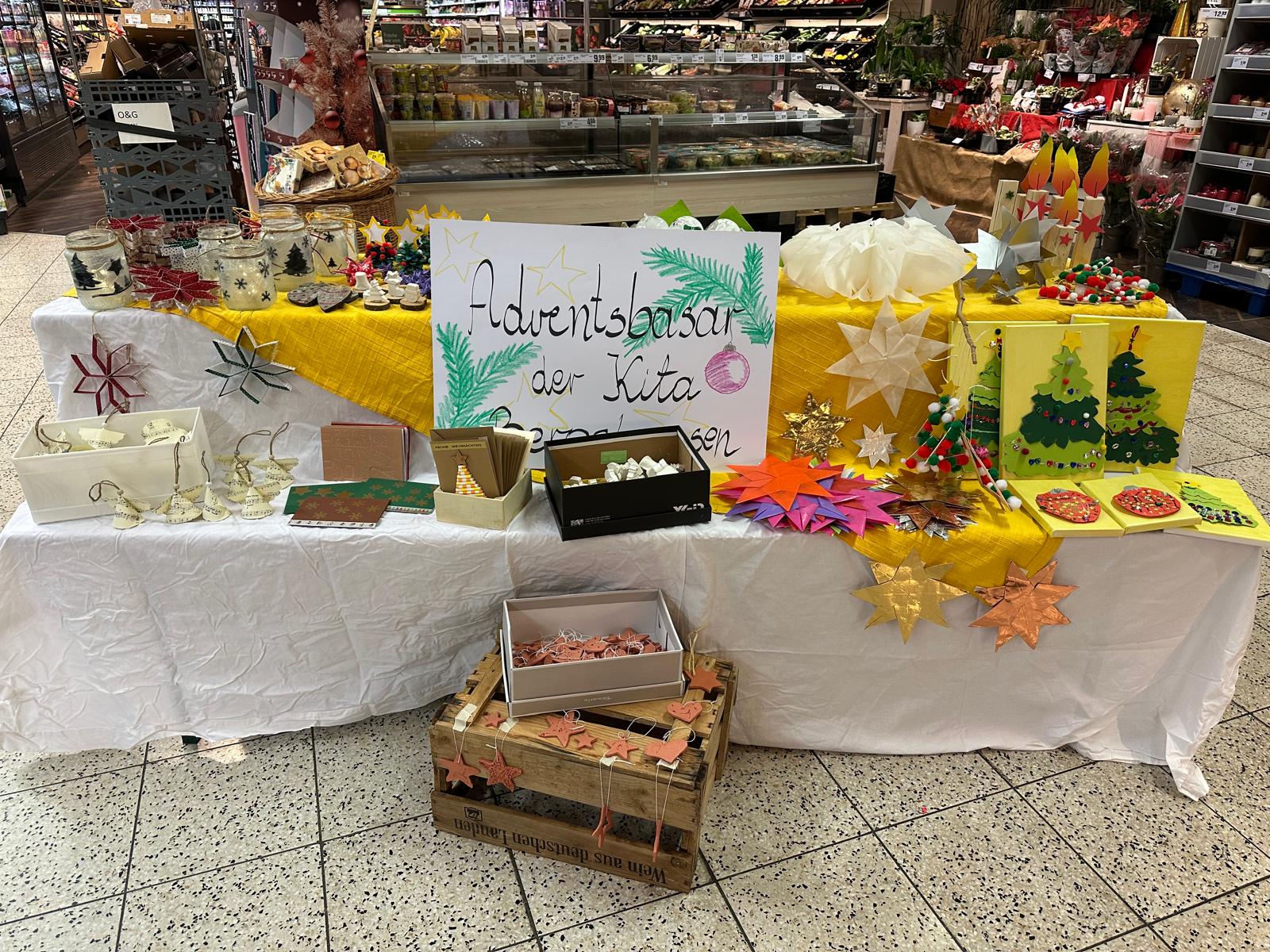 Adventsbasar im Rewe markt