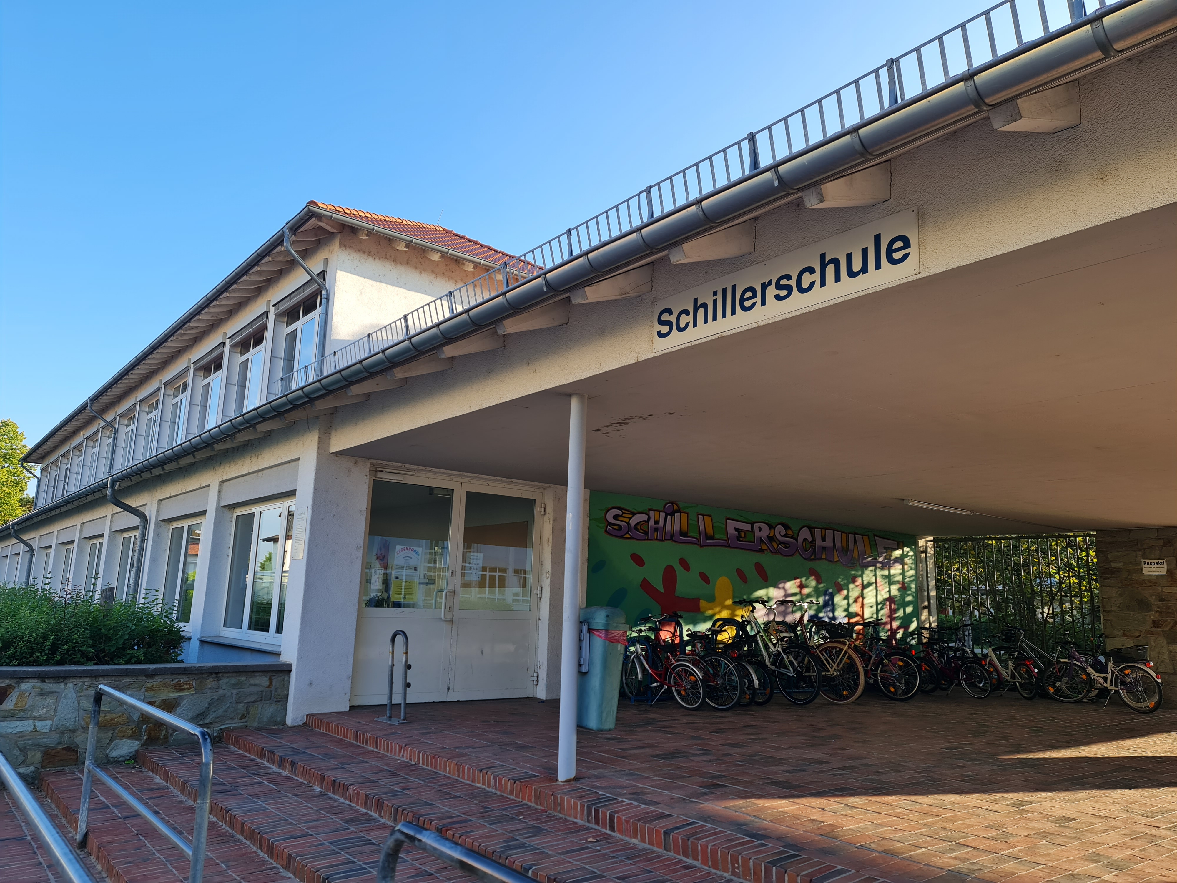 Schiller Außen