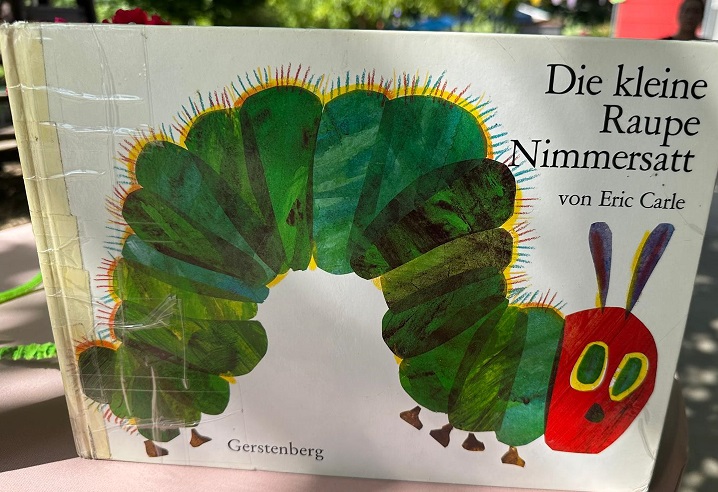 Foto vom Buch die kleine Raupe Nimmersatt